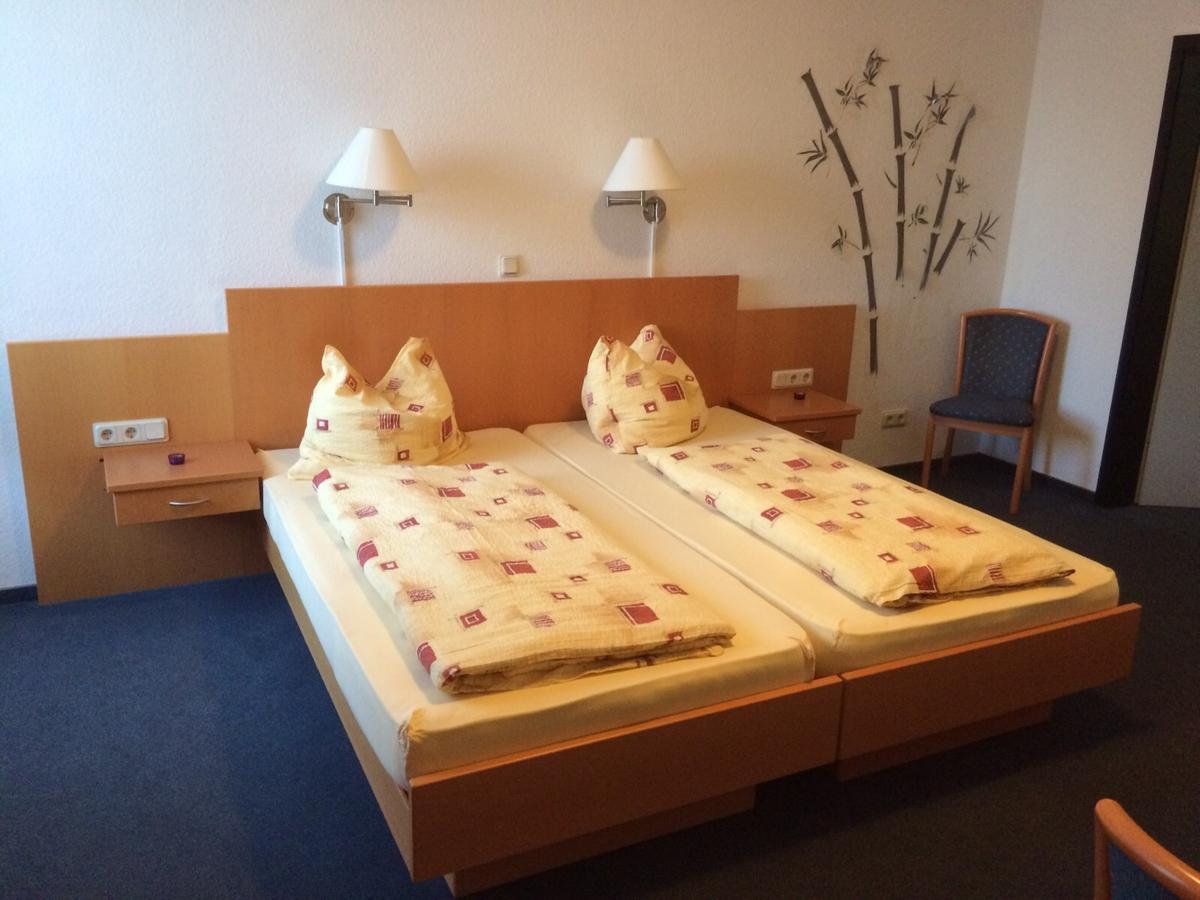 Hotel Am Salzberg Philippsthal Екстериор снимка